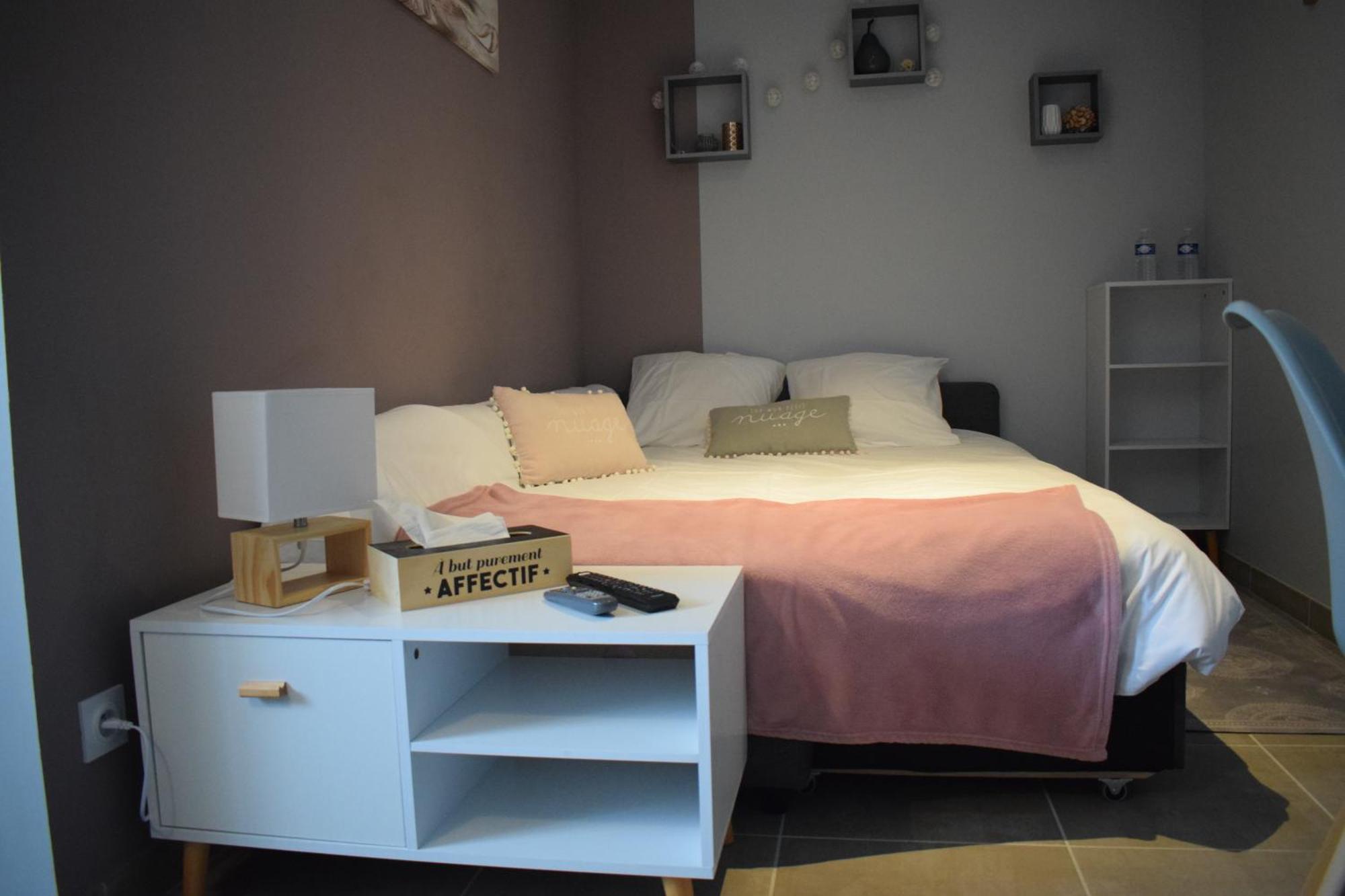 La Sarlamandre, Chambres Et Table D'Hotes Marcillac-Saint-Quentin Exterior foto
