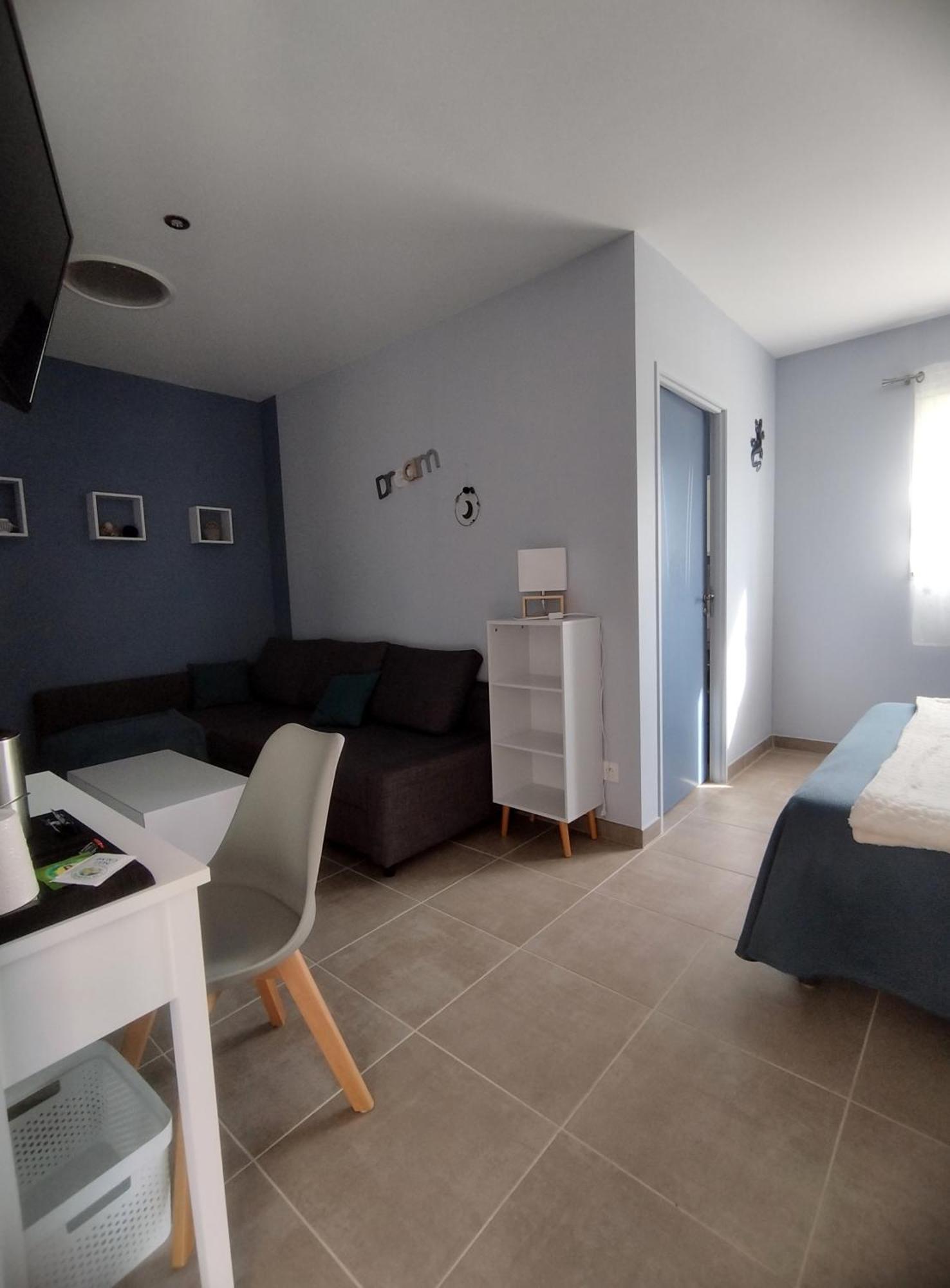 La Sarlamandre, Chambres Et Table D'Hotes Marcillac-Saint-Quentin Exterior foto