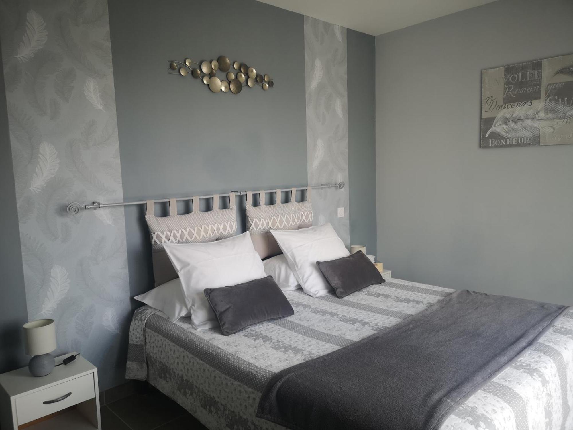 La Sarlamandre, Chambres Et Table D'Hotes Marcillac-Saint-Quentin Exterior foto