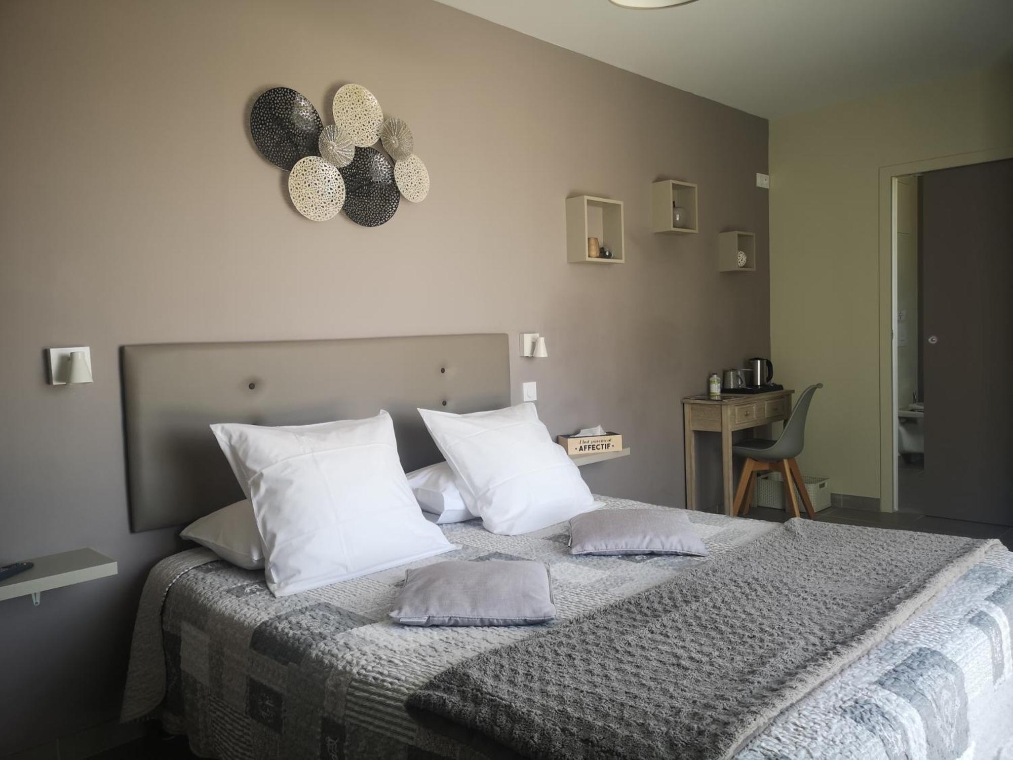 La Sarlamandre, Chambres Et Table D'Hotes Marcillac-Saint-Quentin Exterior foto